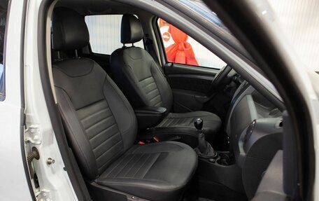 Renault Duster I рестайлинг, 2017 год, 1 355 000 рублей, 29 фотография