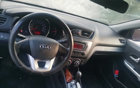 KIA Rio III рестайлинг, 2013 год, 850 000 рублей, 3 фотография