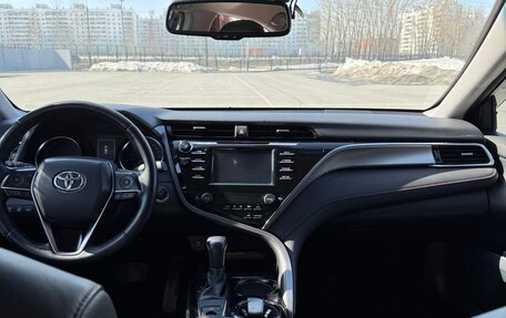 Toyota Camry, 2020 год, 2 350 000 рублей, 3 фотография