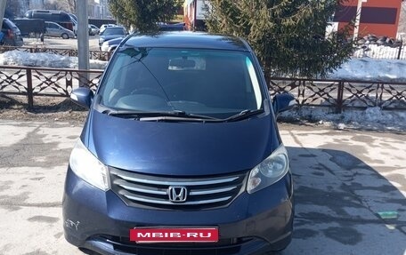 Honda Freed I, 2010 год, 750 000 рублей, 5 фотография