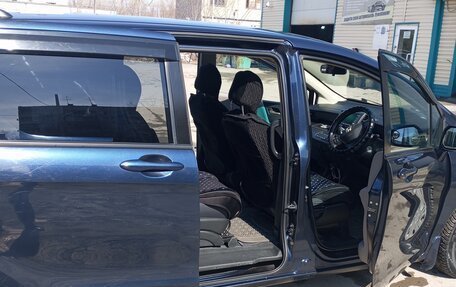 Honda Freed I, 2010 год, 750 000 рублей, 16 фотография