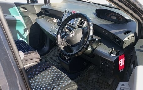 Honda Freed I, 2010 год, 750 000 рублей, 14 фотография