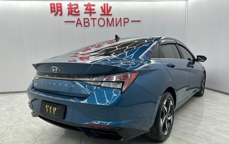 Hyundai Elantra, 2023 год, 1 360 000 рублей, 4 фотография