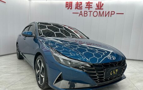 Hyundai Elantra, 2023 год, 1 360 000 рублей, 2 фотография