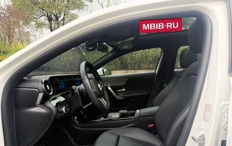 Mercedes-Benz A-Класс, 2021 год, 1 900 000 рублей, 14 фотография