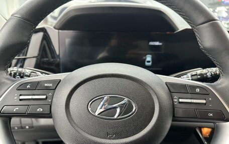 Hyundai Elantra, 2023 год, 1 360 000 рублей, 13 фотография