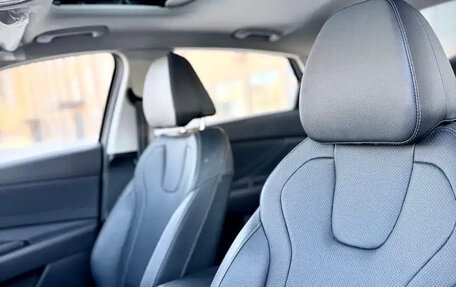 Hyundai Elantra, 2024 год, 1 405 000 рублей, 17 фотография