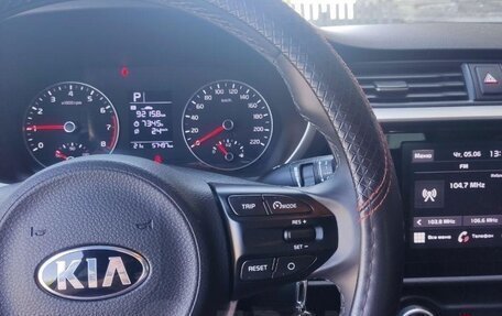 KIA Rio IV, 2021 год, 1 750 000 рублей, 5 фотография