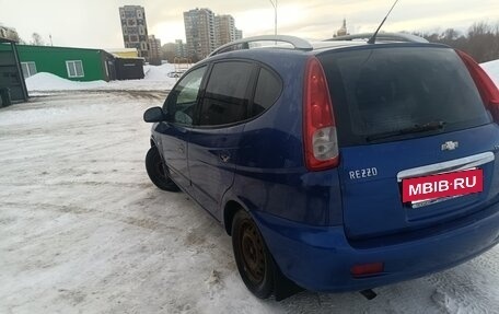 Chevrolet Rezzo, 2008 год, 365 999 рублей, 2 фотография