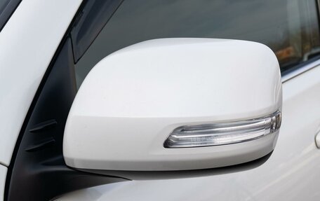 Toyota Land Cruiser Prado 150 рестайлинг 2, 2019 год, 6 150 000 рублей, 7 фотография