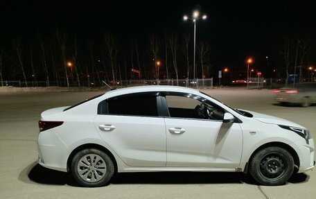 KIA Rio IV, 2021 год, 1 349 000 рублей, 1 фотография