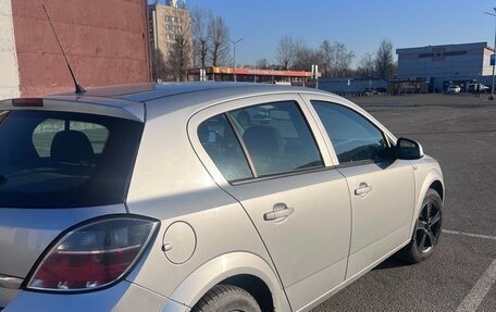 Opel Astra J, 2011 год, 650 000 рублей, 3 фотография