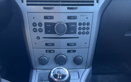 Opel Astra J, 2011 год, 650 000 рублей, 7 фотография