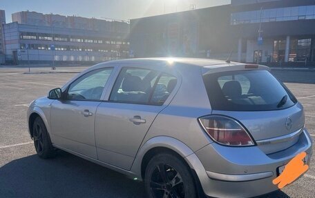 Opel Astra J, 2011 год, 650 000 рублей, 2 фотография