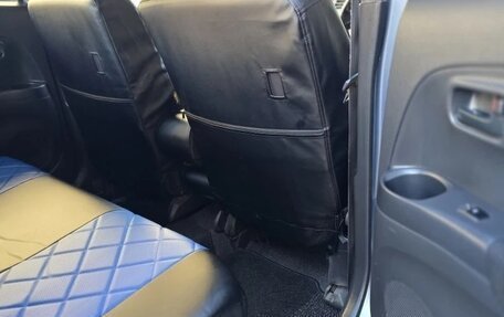 Toyota bB II рестайлинг, 2006 год, 710 000 рублей, 11 фотография