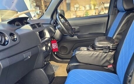 Toyota bB II рестайлинг, 2006 год, 710 000 рублей, 10 фотография