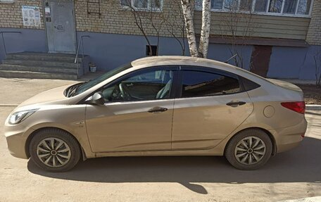 Hyundai Solaris II рестайлинг, 2012 год, 780 000 рублей, 2 фотография