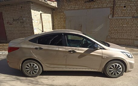 Hyundai Solaris II рестайлинг, 2012 год, 780 000 рублей, 4 фотография