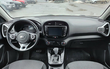 KIA Soul III, 2021 год, 1 800 000 рублей, 17 фотография