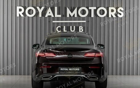 Mercedes-Benz E-Класс, 2020 год, 4 700 000 рублей, 4 фотография