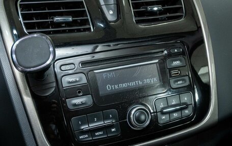 Renault Sandero II рестайлинг, 2017 год, 880 000 рублей, 10 фотография