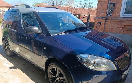 Skoda Roomster, 2011 год, 600 000 рублей, 2 фотография