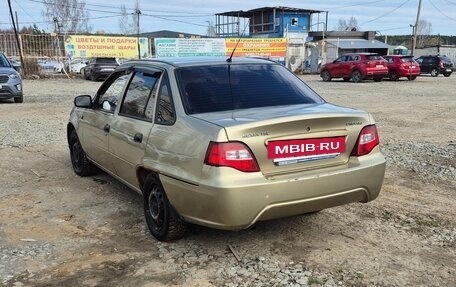 Daewoo Nexia I рестайлинг, 2011 год, 200 000 рублей, 4 фотография