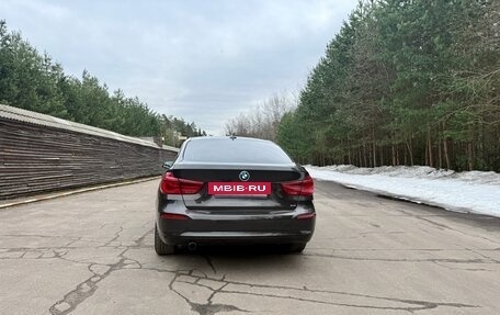 BMW 3 серия, 2018 год, 2 300 000 рублей, 3 фотография