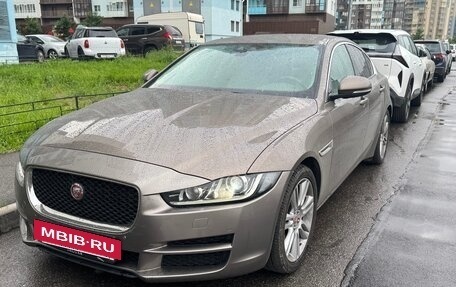 Jaguar XE I рестайлинг, 2016 год, 1 700 000 рублей, 5 фотография