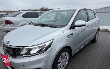 KIA Rio III рестайлинг, 2016 год, 920 000 рублей, 3 фотография