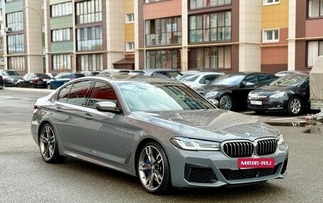 BMW 5 серия, 2021 год, 10 550 000 рублей, 2 фотография