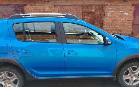 Renault Sandero II рестайлинг, 2021 год, 1 700 000 рублей, 5 фотография