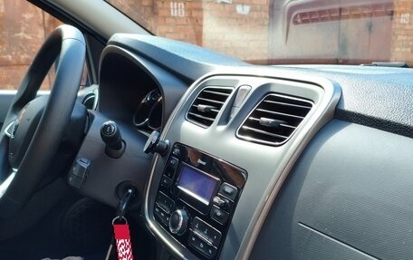 Renault Sandero II рестайлинг, 2021 год, 1 700 000 рублей, 15 фотография