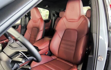 Porsche Cayenne III, 2025 год, 29 965 000 рублей, 9 фотография