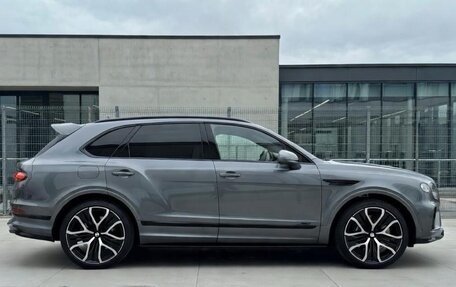 Bentley Bentayga I, 2025 год, 37 800 000 рублей, 3 фотография