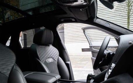 Bentley Bentayga I, 2025 год, 37 800 000 рублей, 10 фотография