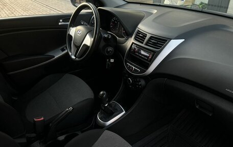 Hyundai Solaris II рестайлинг, 2012 год, 750 000 рублей, 19 фотография