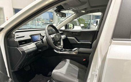 Toyota RAV4, 2025 год, 4 855 000 рублей, 20 фотография