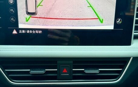 Volkswagen Tiguan II, 2022 год, 2 430 000 рублей, 12 фотография