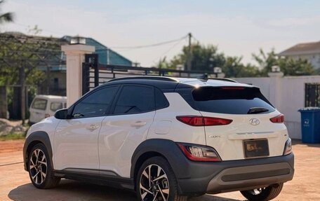 Hyundai Kona I, 2023 год, 1 680 000 рублей, 5 фотография