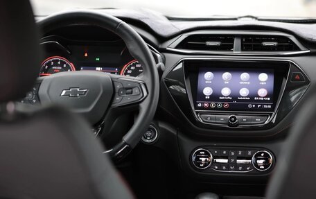 Chevrolet TrailBlazer, 2023 год, 1 700 000 рублей, 6 фотография