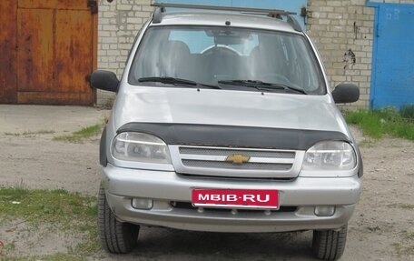 Chevrolet Niva I рестайлинг, 2005 год, 310 000 рублей, 1 фотография