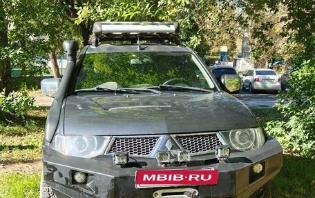 Mitsubishi L200 IV рестайлинг, 2013 год, 2 120 000 рублей, 1 фотография