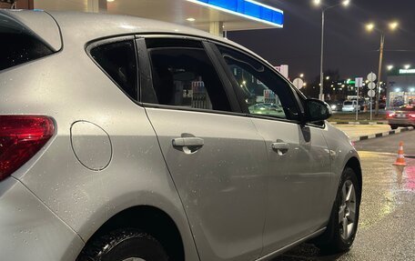 Opel Astra J, 2011 год, 700 000 рублей, 6 фотография