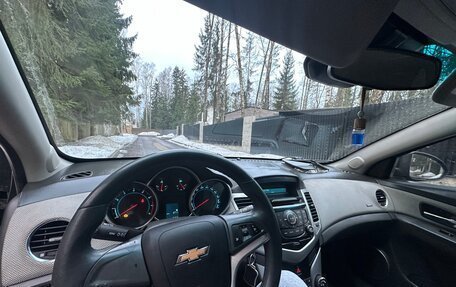 Chevrolet Cruze II, 2009 год, 380 000 рублей, 5 фотография