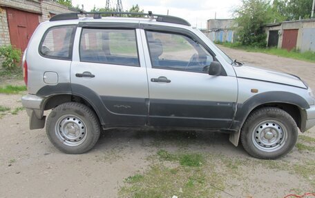 Chevrolet Niva I рестайлинг, 2005 год, 310 000 рублей, 3 фотография