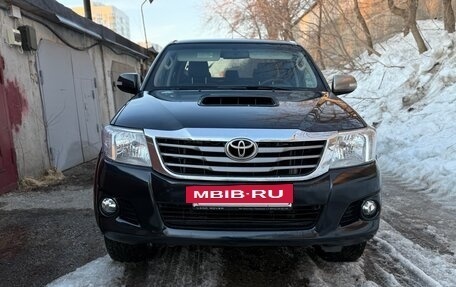 Toyota Hilux VII, 2013 год, 1 670 000 рублей, 2 фотография