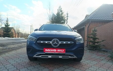 Mercedes-Benz GLA, 2020 год, 2 750 000 рублей, 4 фотография