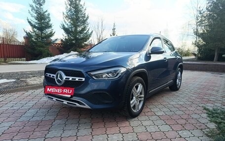 Mercedes-Benz GLA, 2020 год, 2 750 000 рублей, 3 фотография
