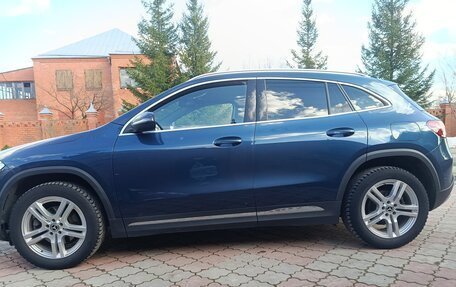 Mercedes-Benz GLA, 2020 год, 2 750 000 рублей, 12 фотография